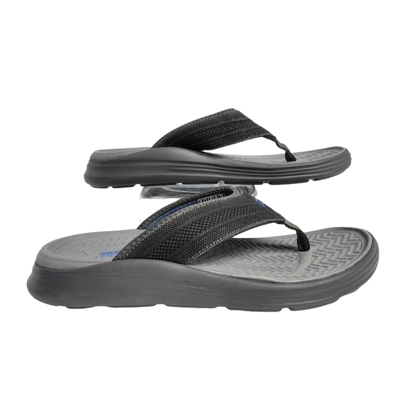 SKECHERS RELAXED FIT LUXE FOAM  THONG SANDAL - Picture 2 of 9